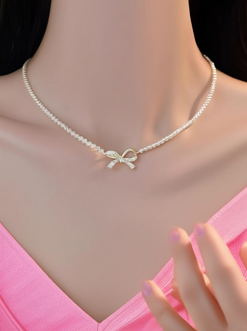 Bow Shape Pearl Pendant Necklace for Women
