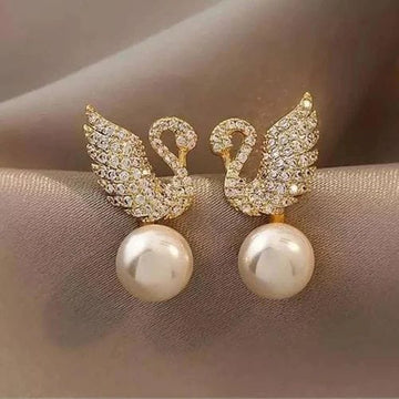 Swan Pearl Earrings - Golden & Silver